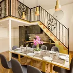 Merveil - Luxury Suite -Champselysees- Florentin I