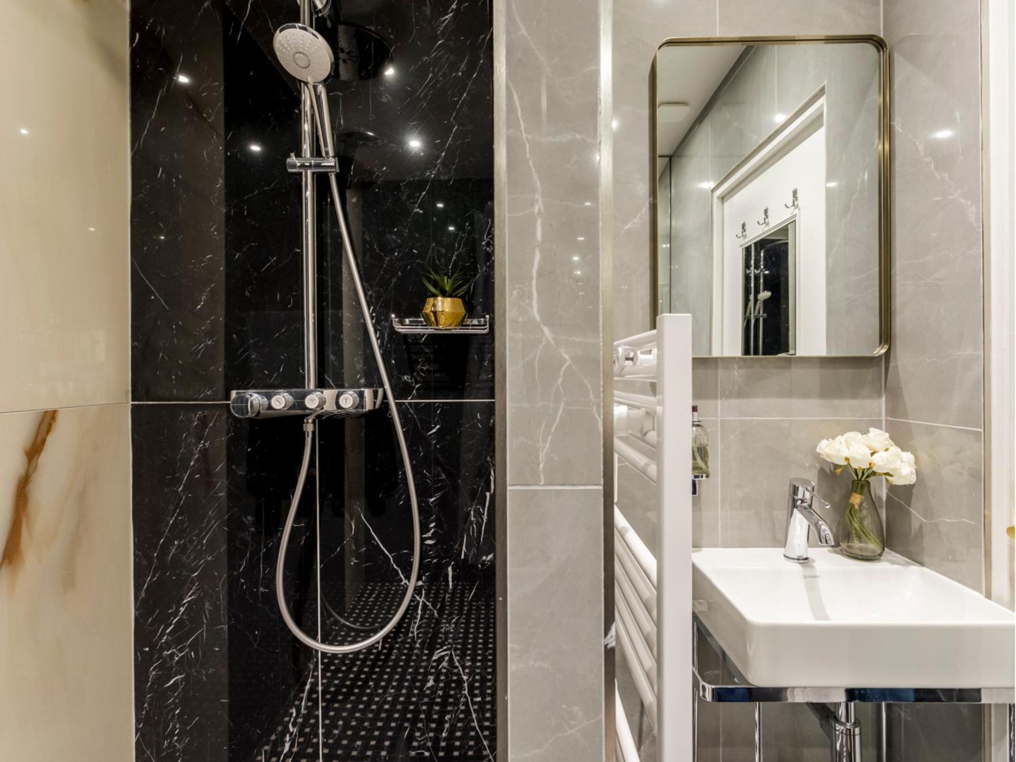 Merveil - Luxury -champselysees- Florentin I Paris